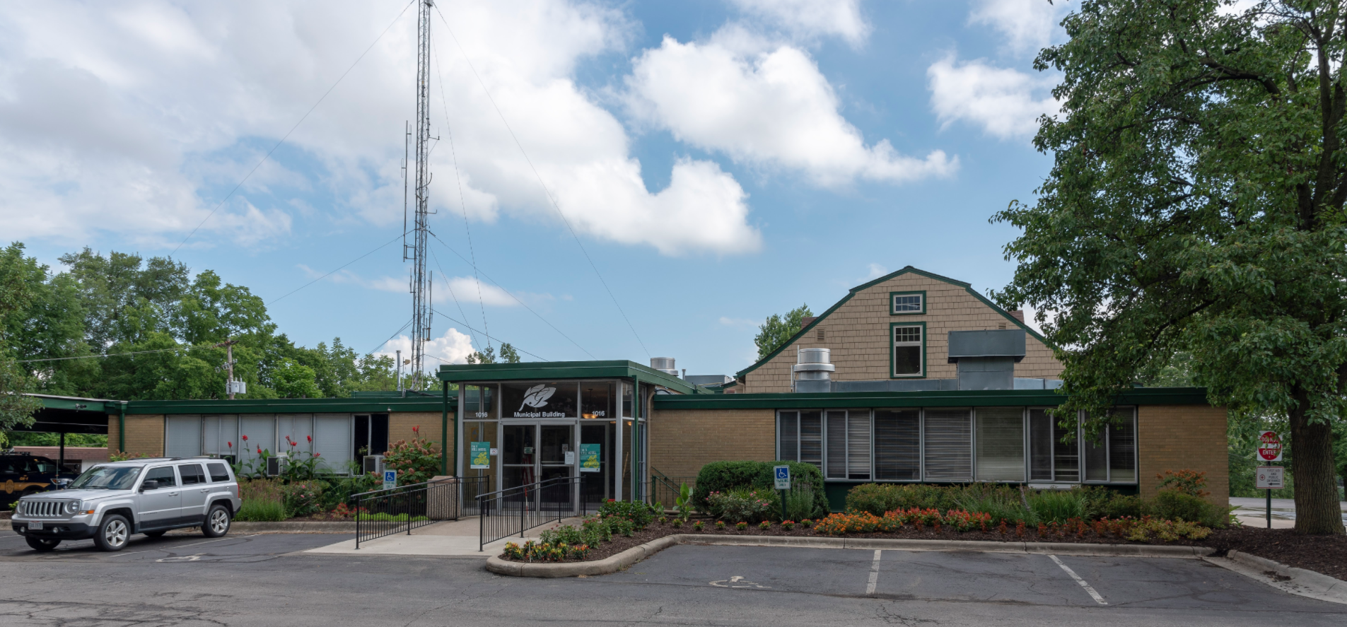 Laundry and Dry Cleaning PickUp & Delivery Service in Grandview