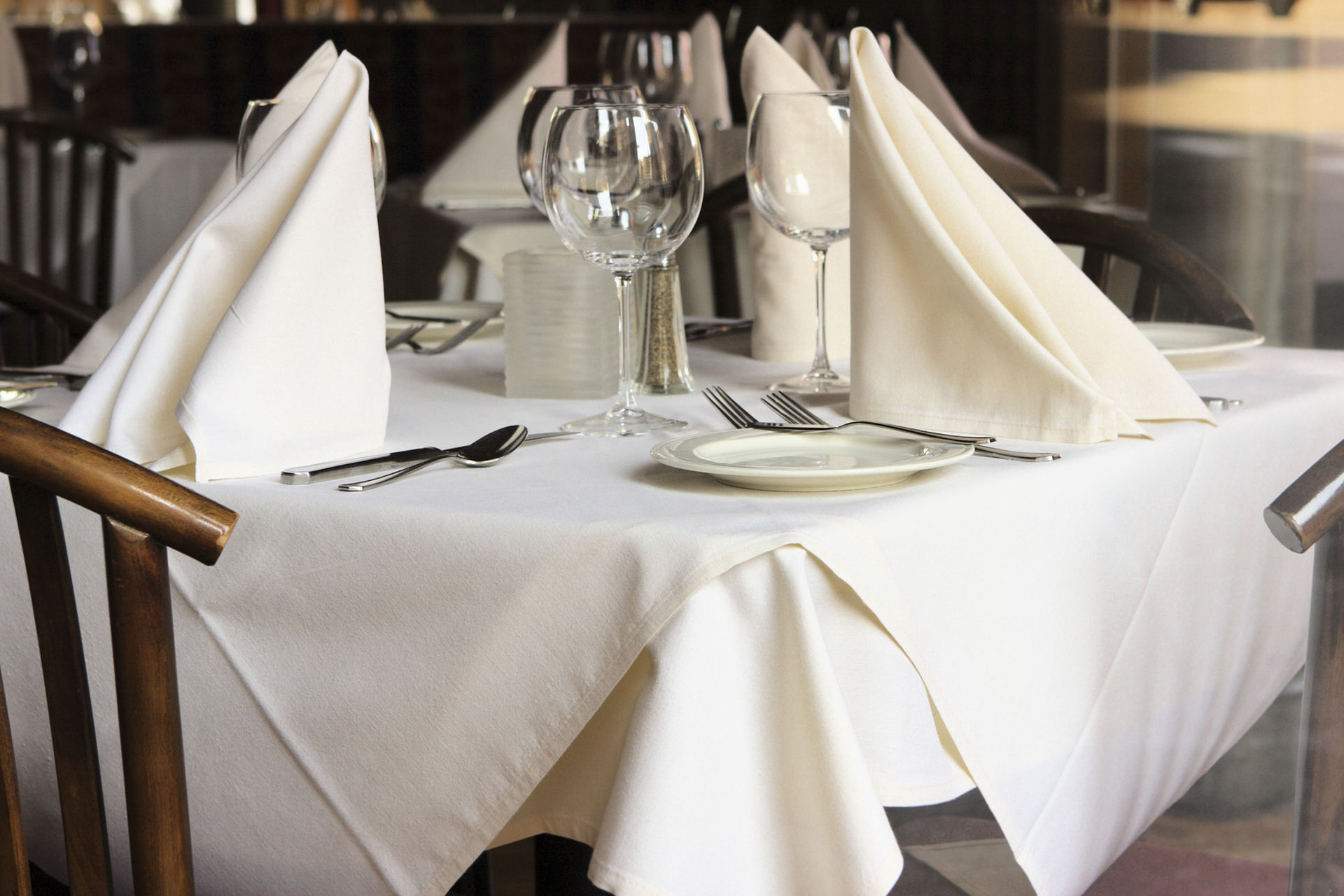 Tablecloth Laundry Service In New Albany