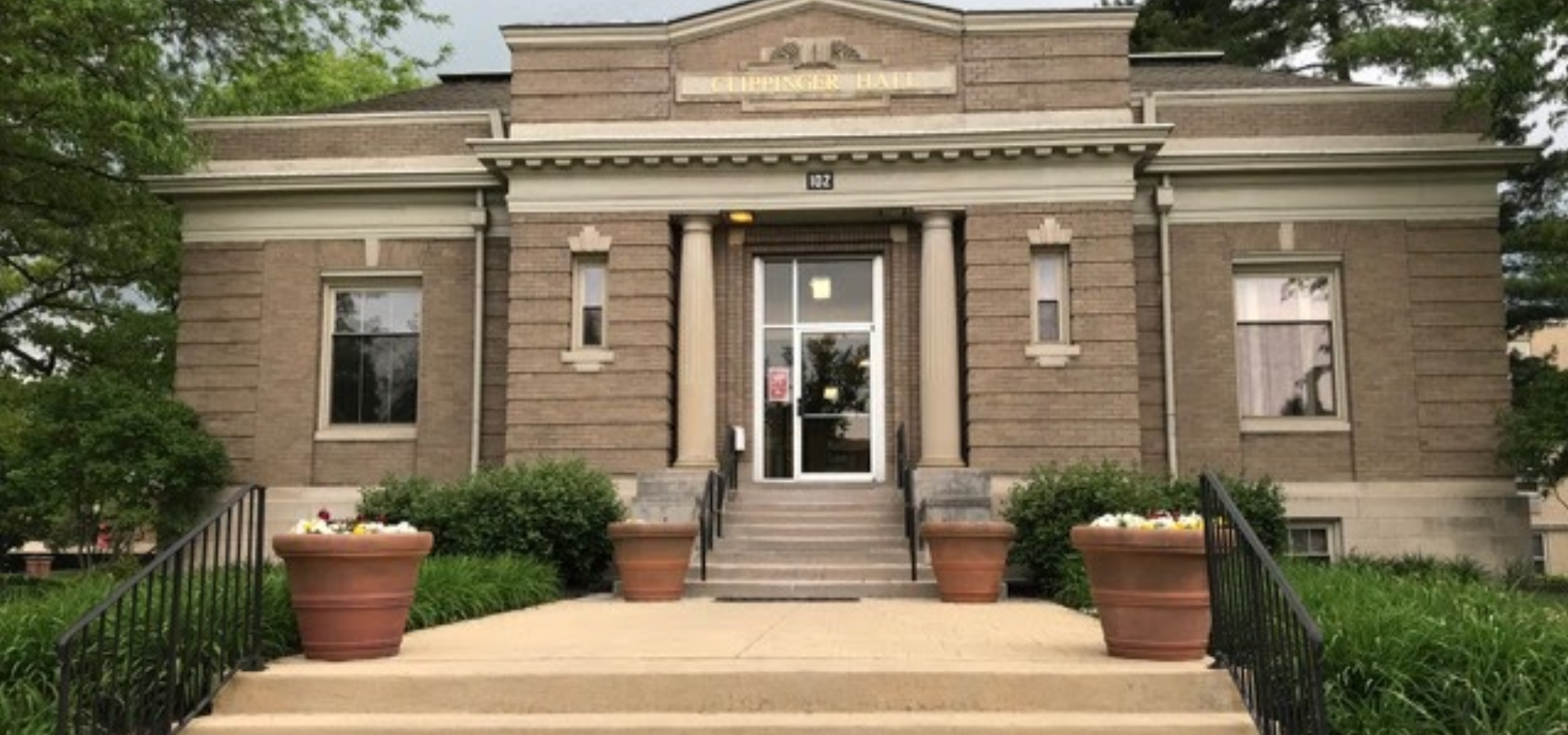 Laundry and Dry Cleaning PickUp & Delivery Service in Westerville, OH